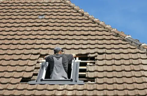 Pose de velux - La Vernarède
